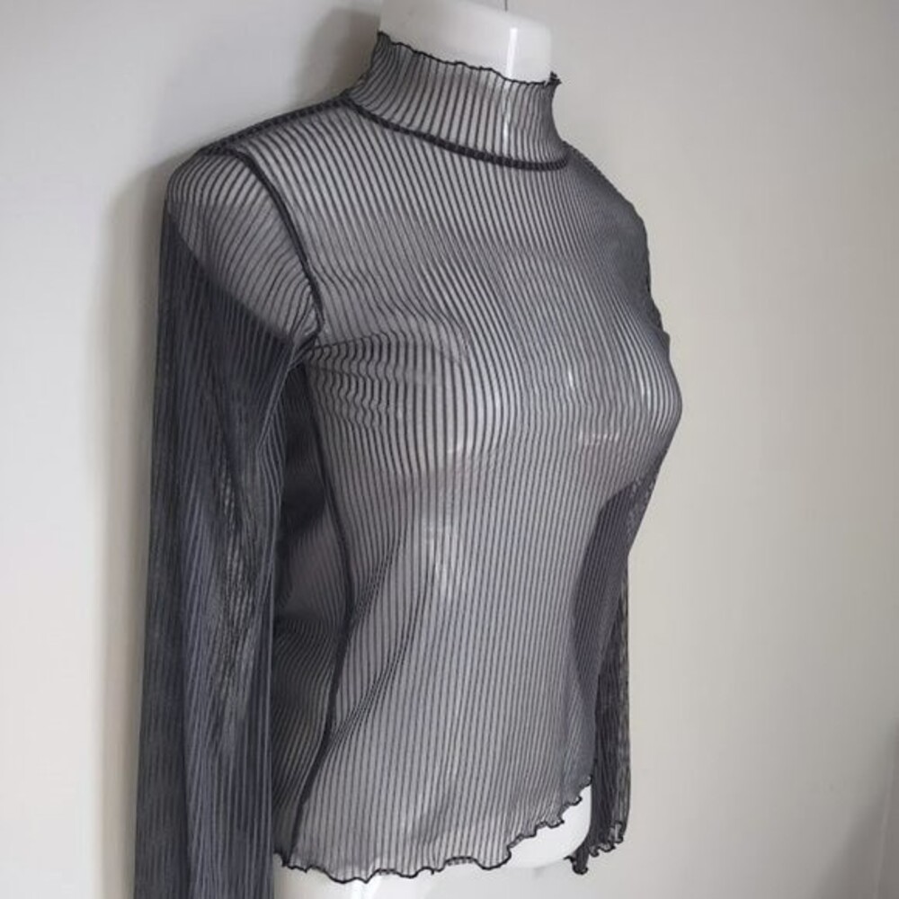 Oak + Fort Gray Sheer Wavy Lettuce Hem Highneck Blouse OS - Picture 3 of 11